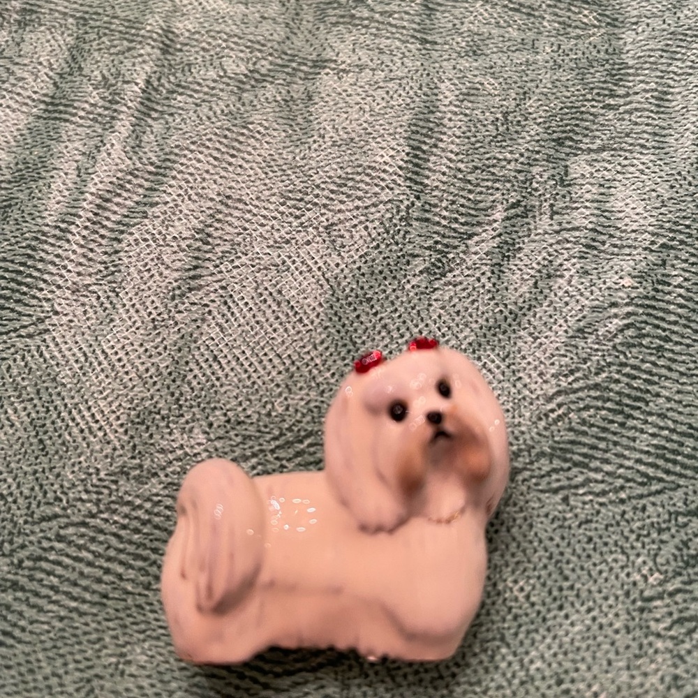 Maltese in full coat pin